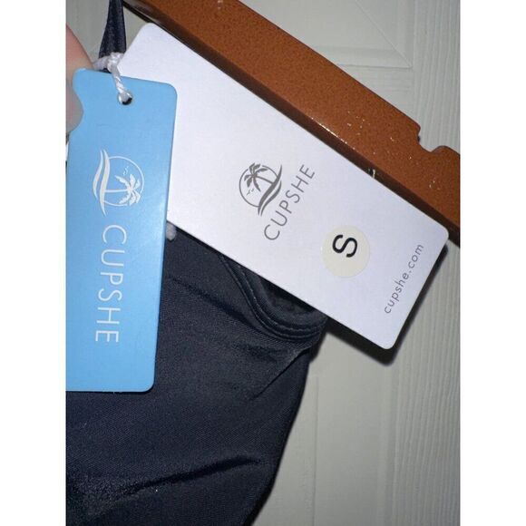 NWT Cupshe Black Floral Print Halter One Piece Vacation Swimsuit Size Small - Picture 11 of 16